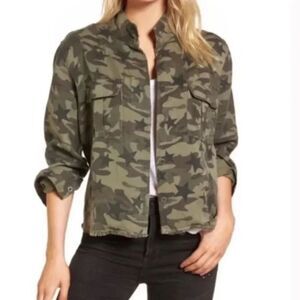 RAILS Green Gray Star Camo Distressed Raw Hem Button Up Jacket Top Size Small